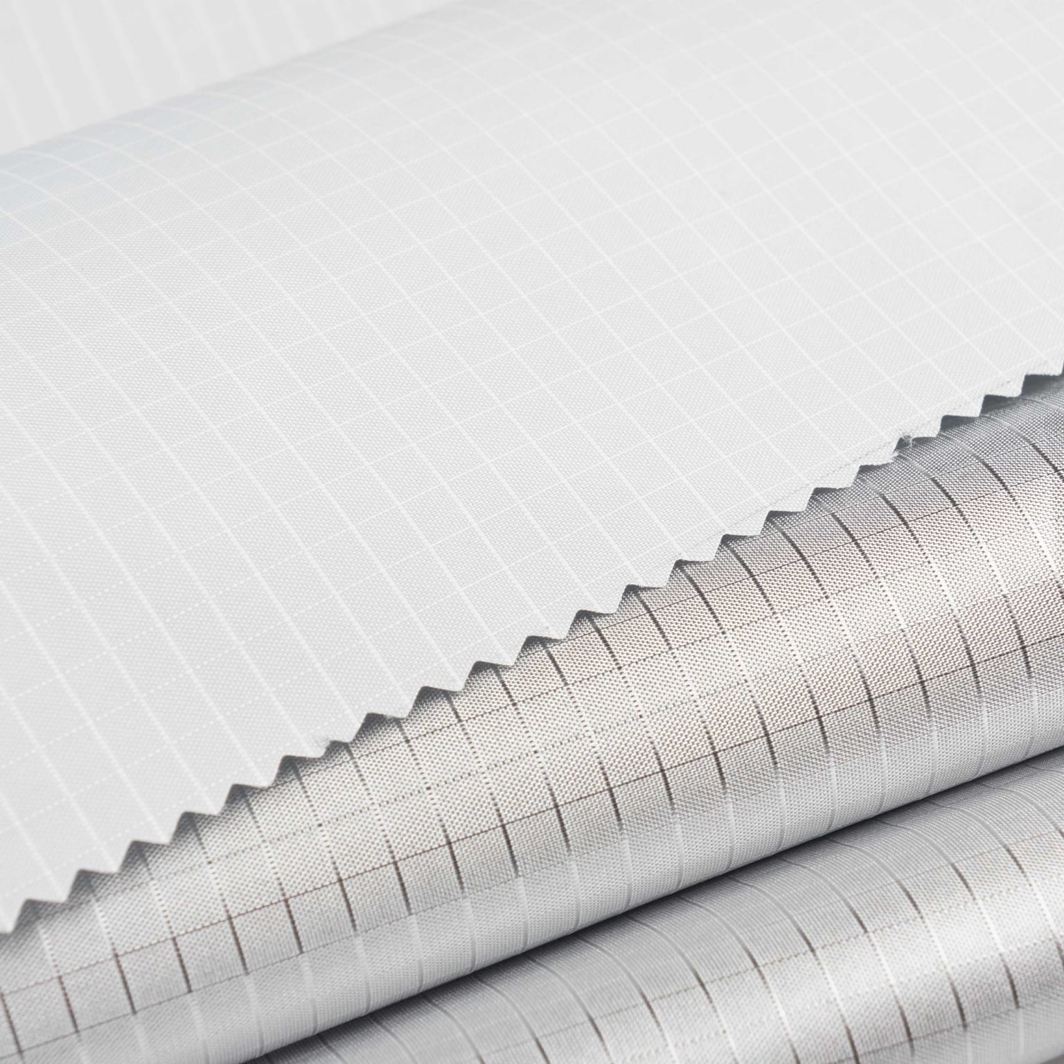 Ripstop Polyester Aluminisé 1 Face Ignifugé M1 M838PSFRECLALU–181
