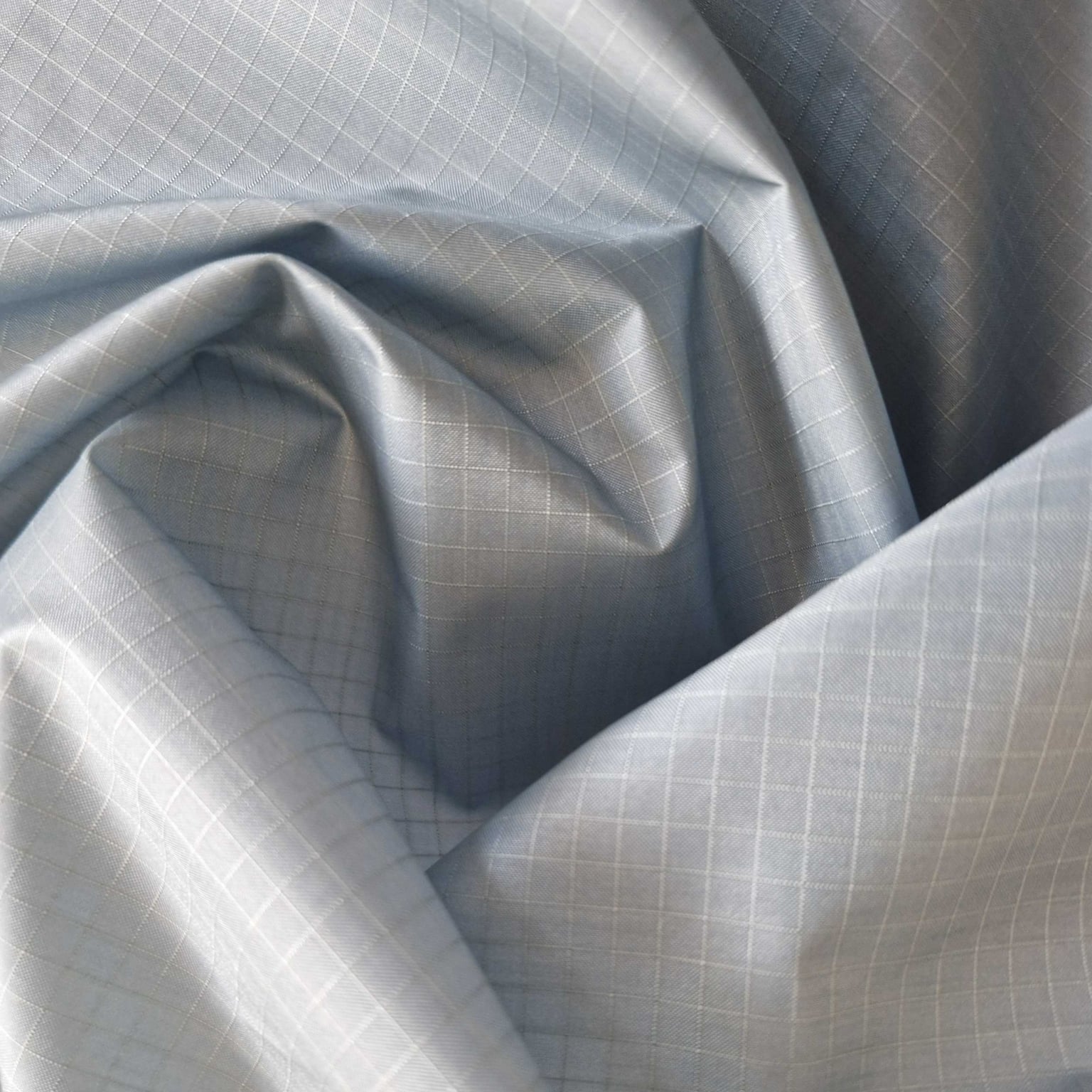 Tissu Léger Pour Protection Extérieure M738PAHT150GRSIL2F 226