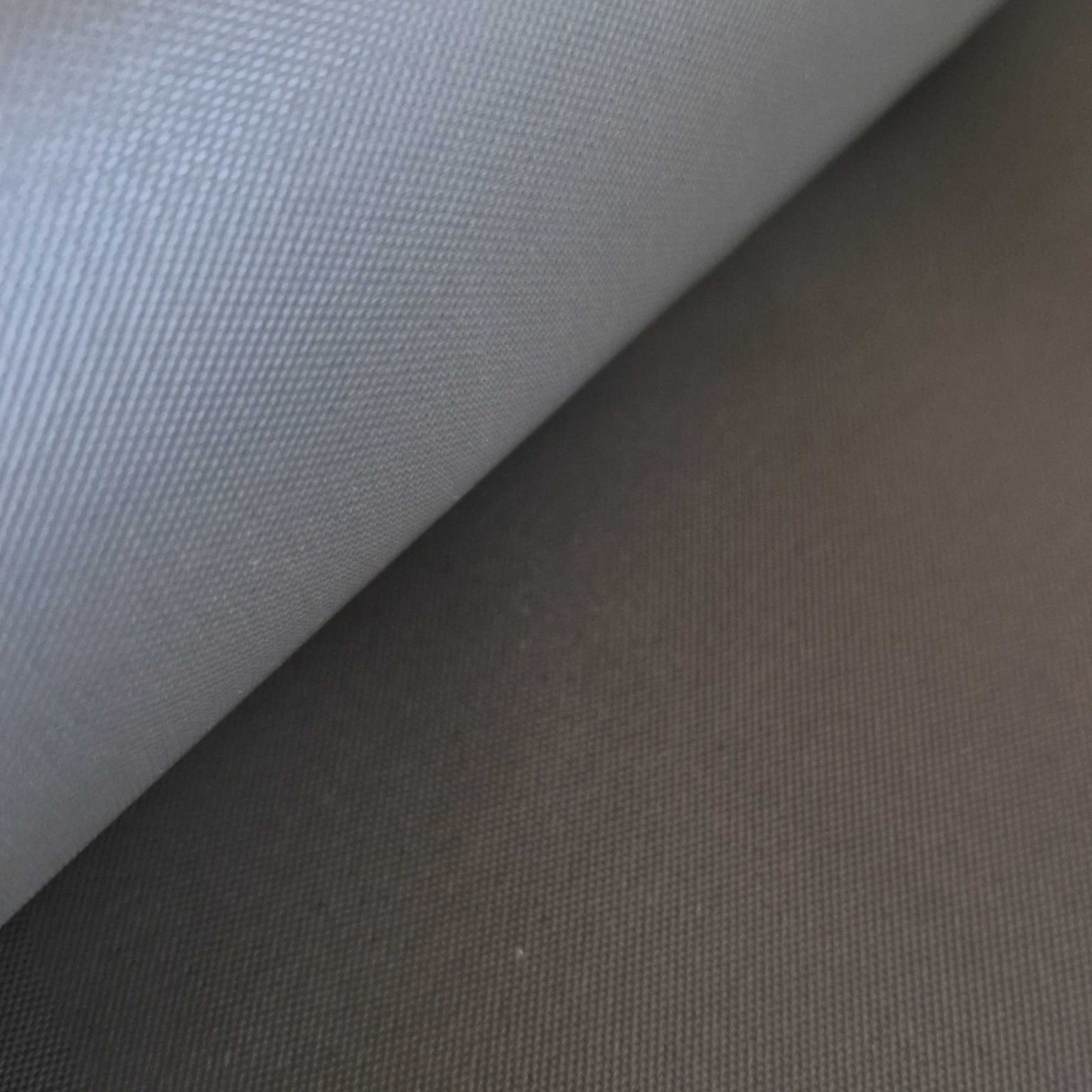 Tissu Traité Anti Wicking  M47026PAPU2F VR – 215